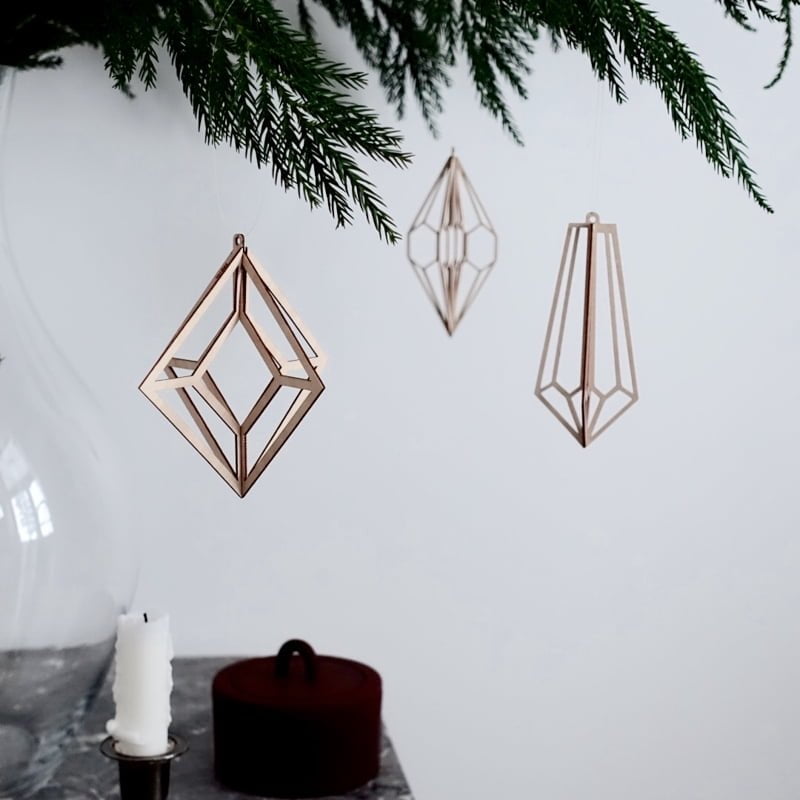 Valona Wooden Ornament Diamond
