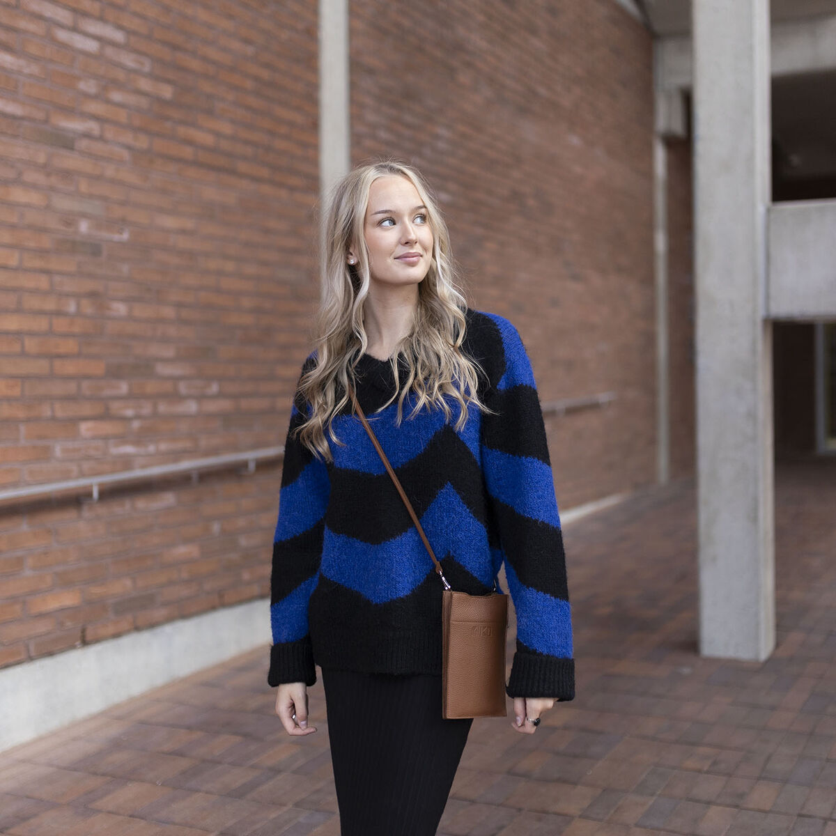 MIIKO Nahkainen Hertta Puhelinlaukku Ruskea